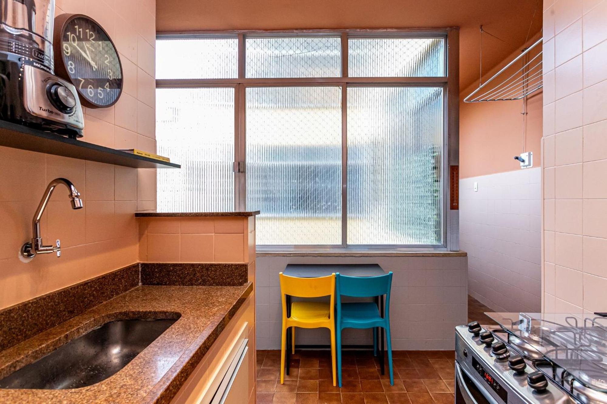 Apartamento 2 Quartos Decorado A 300 M Da | Mvc 81/604