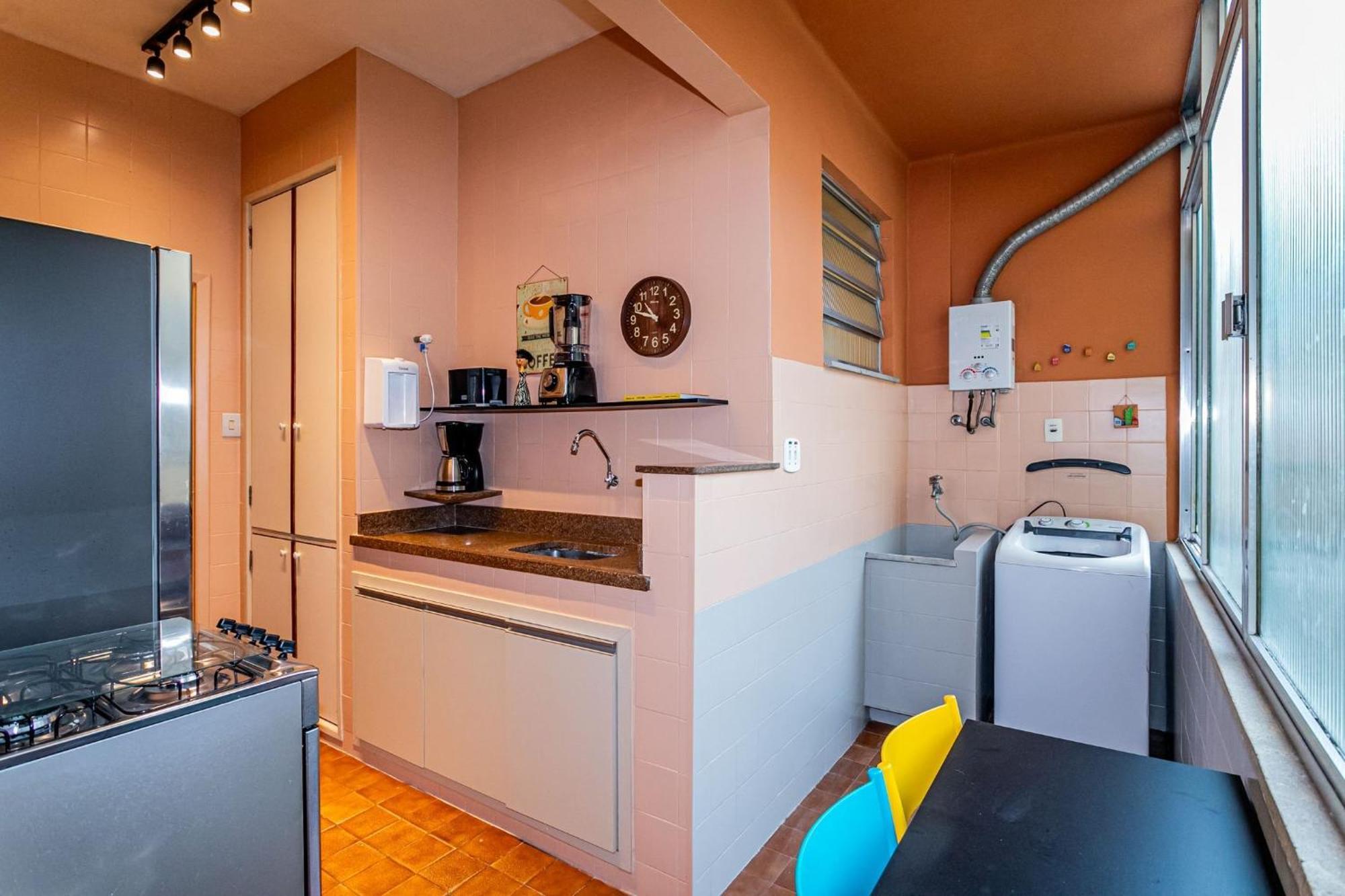 Apartamento 2 Quartos Decorado A 300 M Da | Mvc 81/604